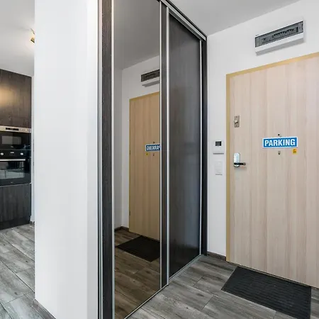 Sleepway Apartments- Garbary 100-46 Z Parkingiem *