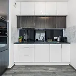 Apartment Sleepway Apartments- Garbary 100-46 *