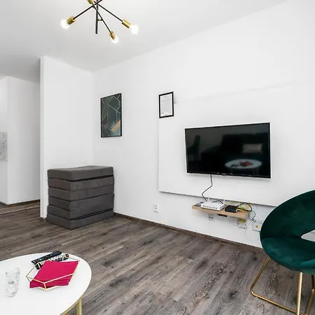 Апартаменти Sleepway Apartments- Garbary 100-46