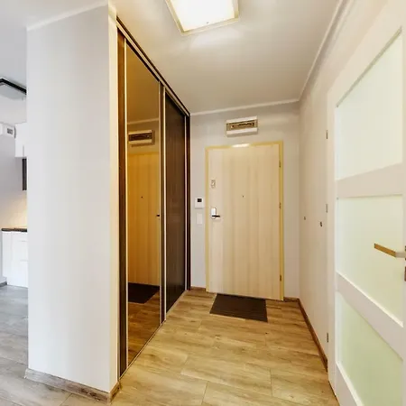 Sleepway Apartments- Garbary 100-46 Апартаменти